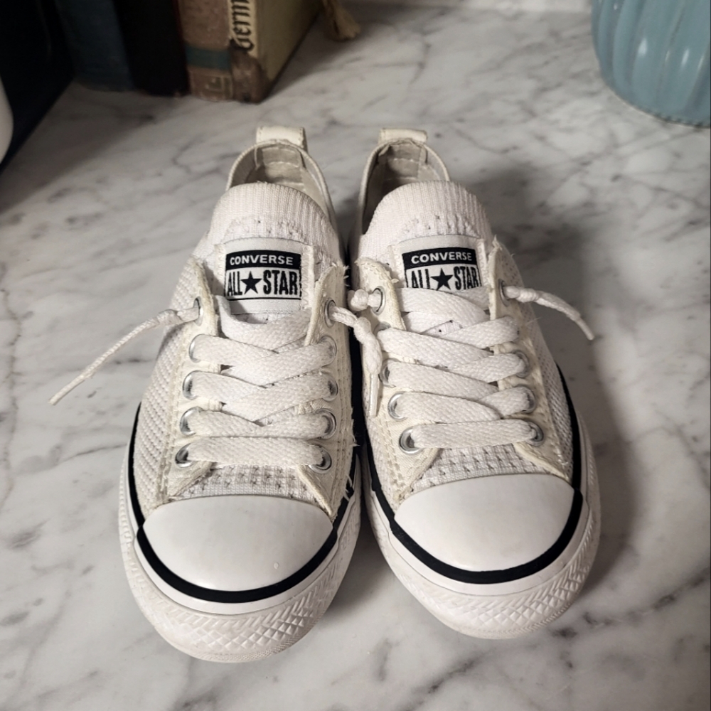 Girls Converse Size 11